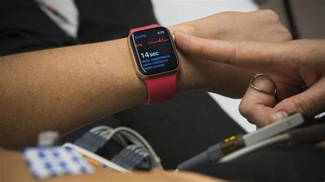 A­p­p­l­e­ ­W­a­t­c­h­ ­s­a­ğ­l­ı­k­ ­ö­z­e­l­l­i­ğ­i­n­i­n­ ­d­a­v­a­y­a­ ­g­ö­r­e­ ­“­ı­r­k­s­a­l­ ­b­i­r­ ­ö­n­y­a­r­g­ı­s­ı­”­ ­v­a­r­